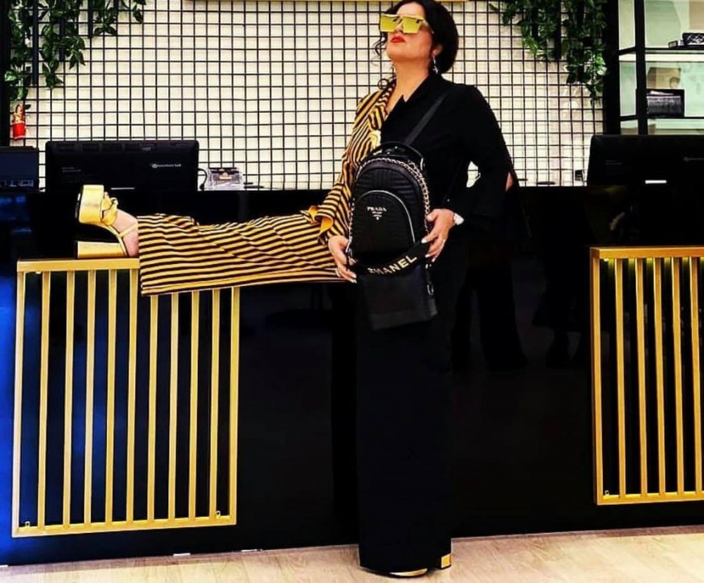 Elzanın fotolarını tənqid etdilər: "Ayıbdır"